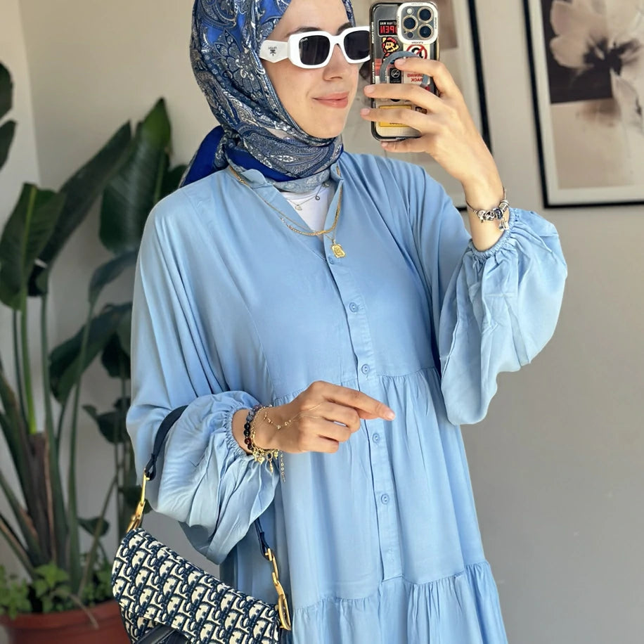 Rahel Mavi