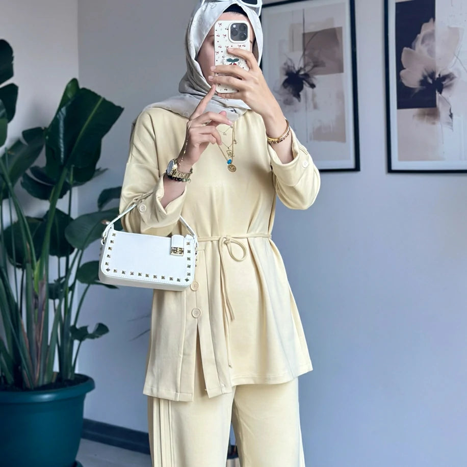 Düğmeli Takım Tereyağ Sarısı