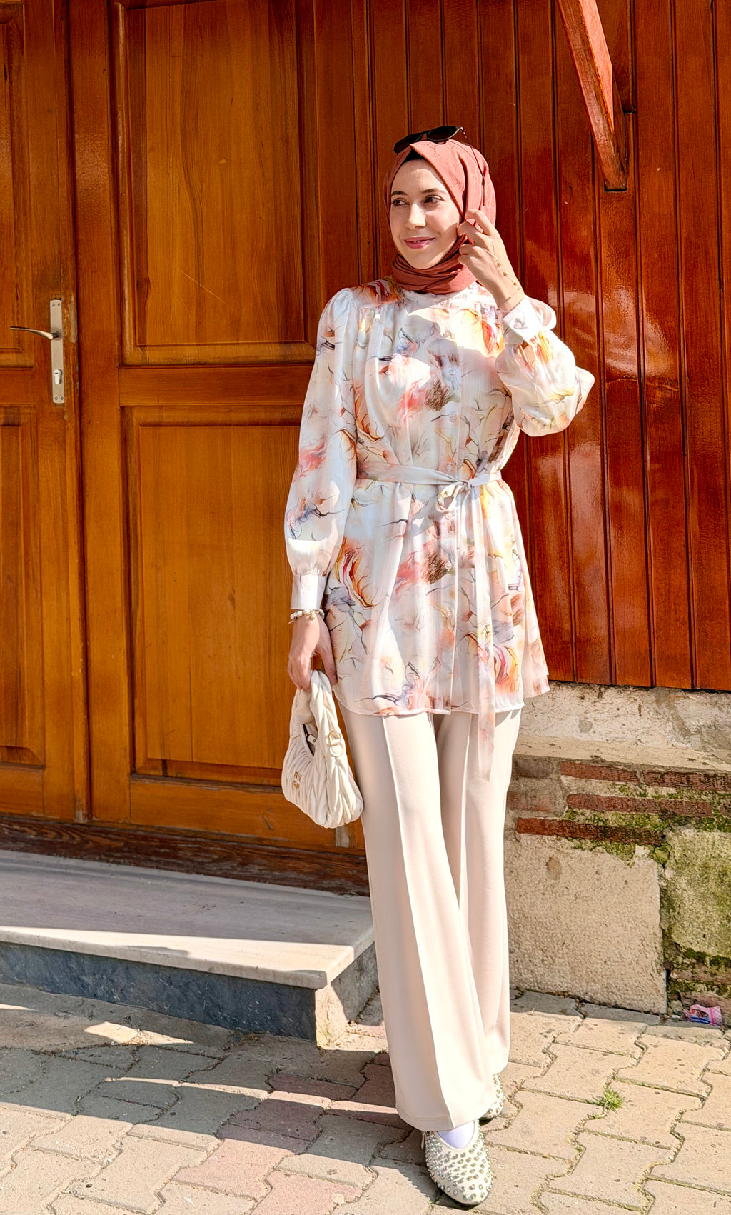Lilyum gömlek