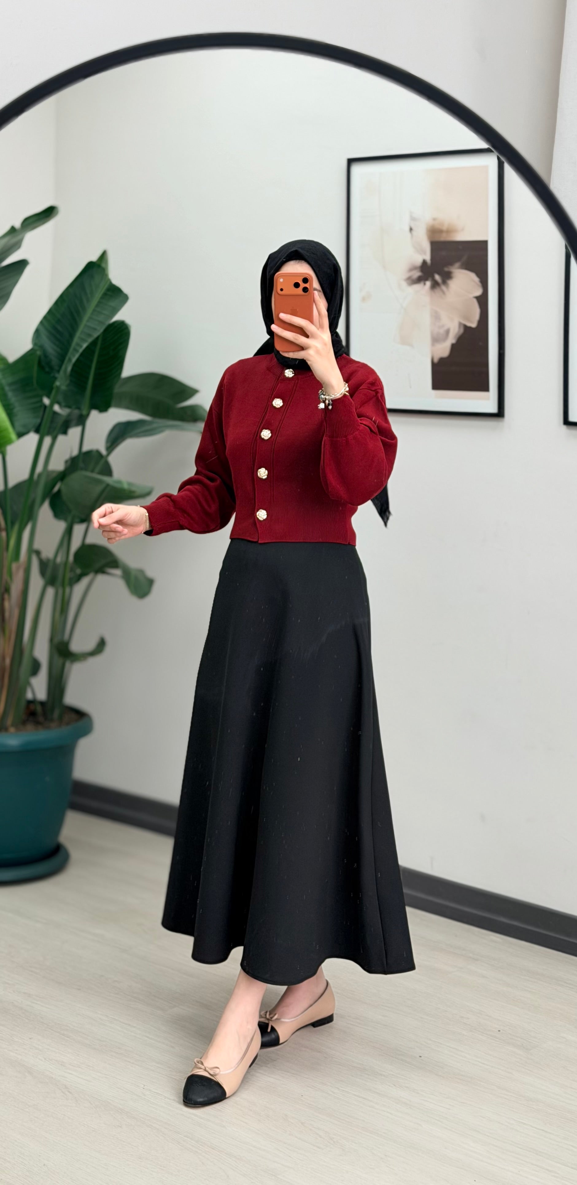 MEYRA HIRKA EKRU
